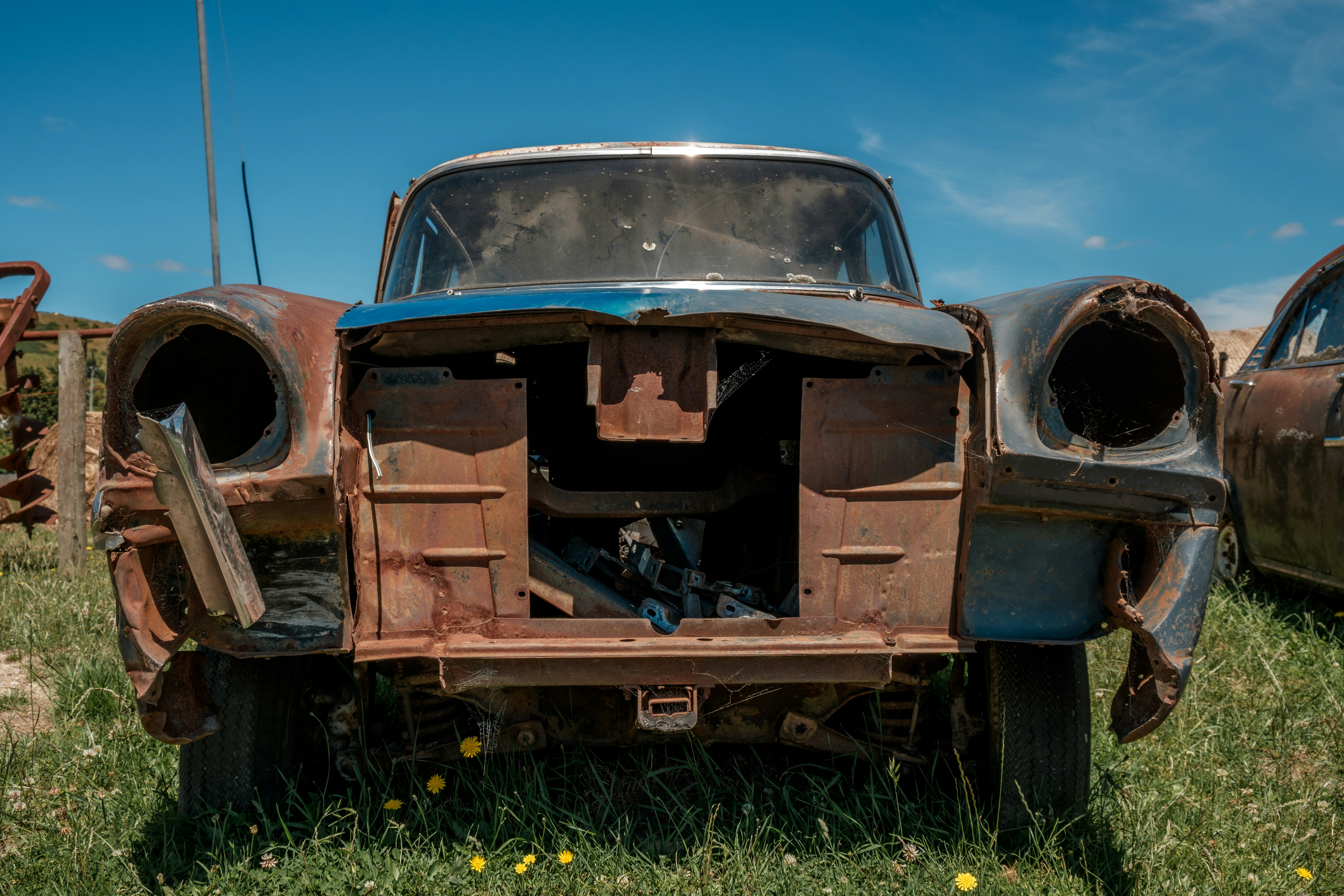 junk cars Poncey-Highland